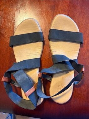 Women’s Sandals